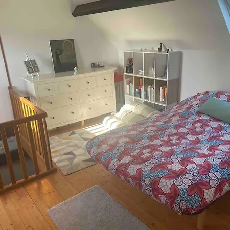 Maison Entiere, En Pleine Campagne